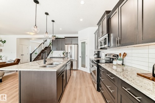 1 Governor Place, Spruce Grove, AB - Indoor Photo Showing Kitchen With Stainless Steel Kitchen With Double Sink With Upgraded Kitchen