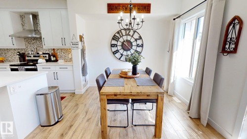 7217 Chivers Place, Edmonton, AB - Indoor Photo Showing Dining Room