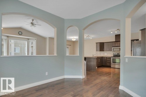 8 Kingdom Place, Leduc, AB - Indoor Photo Showing Kitchen