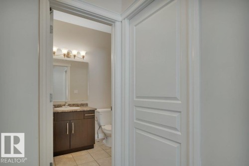 8 Kingdom Place, Leduc, AB - Indoor Photo Showing Bathroom