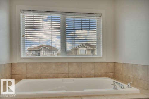 8 Kingdom Place, Leduc, AB - Indoor Photo Showing Bathroom