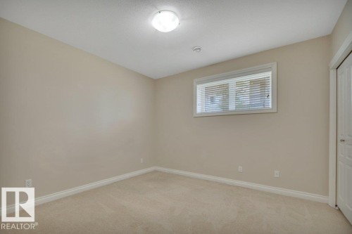 8 Kingdom Place, Leduc, AB - Indoor Photo Showing Other Room