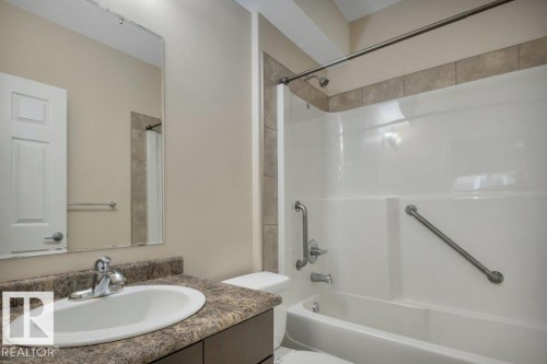 8 Kingdom Place, Leduc, AB - Indoor Photo Showing Bathroom