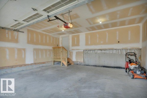 8 Kingdom Place, Leduc, AB - Indoor Photo Showing Garage