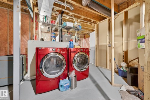 1734 63A Street, Edmonton, AB - Indoor Photo Showing Laundry Room