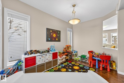 1734 63A Street, Edmonton, AB - Indoor Photo Showing Other Room