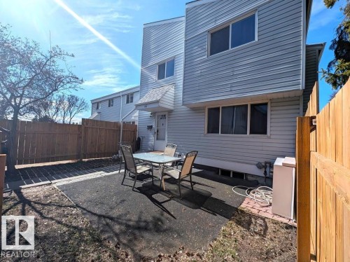 61 Mcleod Place, Edmonton, AB - Outdoor With Exterior