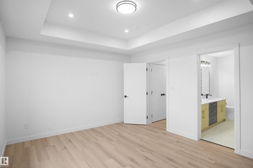 117 Peirwyck Loop, Spruce Grove, AB - Indoor Photo Showing Other Room