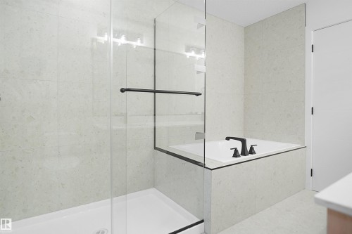 117 Peirwyck Loop, Spruce Grove, AB - Indoor Photo Showing Bathroom