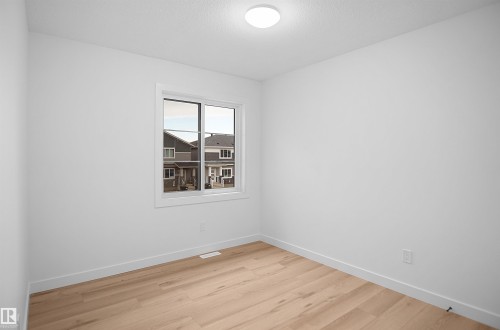 117 Peirwyck Loop, Spruce Grove, AB - Indoor Photo Showing Other Room