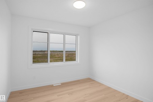 117 Peirwyck Loop, Spruce Grove, AB - Indoor Photo Showing Other Room