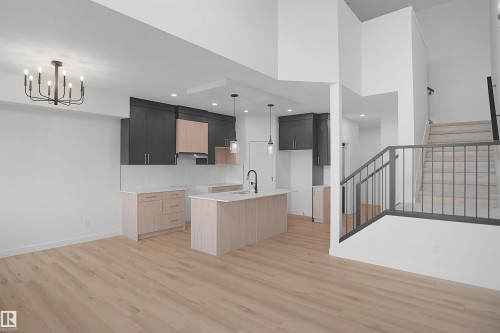 117 Peirwyck Loop, Spruce Grove, AB - Indoor Photo Showing Kitchen