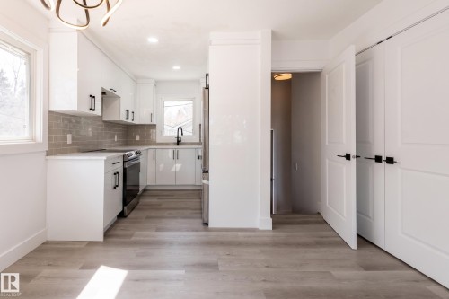 11844 St Albert Trail, Edmonton, AB - Indoor Photo Showing Kitchen