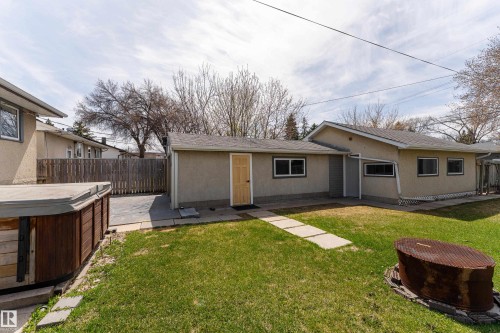 11844 St Albert Trail, Edmonton, AB - Outdoor