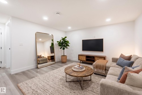 11844 St Albert Trail, Edmonton, AB - Indoor Photo Showing Living Room