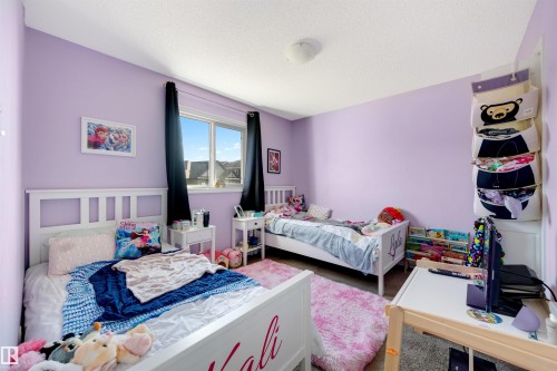 Bright room featuring a standard window and light-colored walls - 6115 18 Avenue, Edmonton, AB - Indoor Photo Showing Bedroom