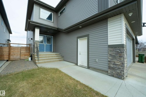 3623 8 Street, Edmonton, AB 