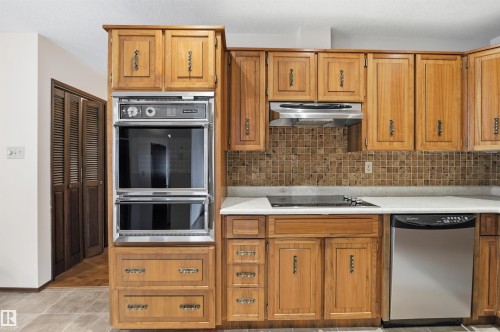 13222 116 Street, Edmonton, AB - Indoor Photo Showing Kitchen