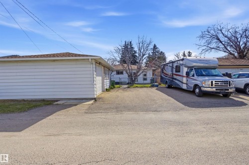 13222 116 Street, Edmonton, AB - Outdoor