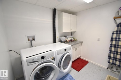 309 Debbie Dr (Skeleton Lake), Rural Athabasca County, AB - Indoor Photo Showing Laundry Room