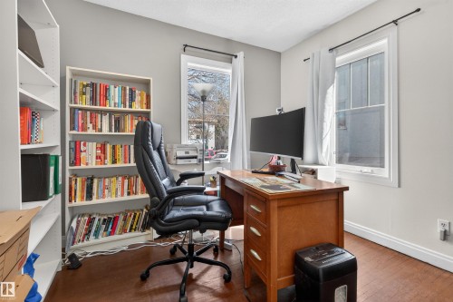 10522 79 Avenue, Edmonton, AB - Indoor Photo Showing Office