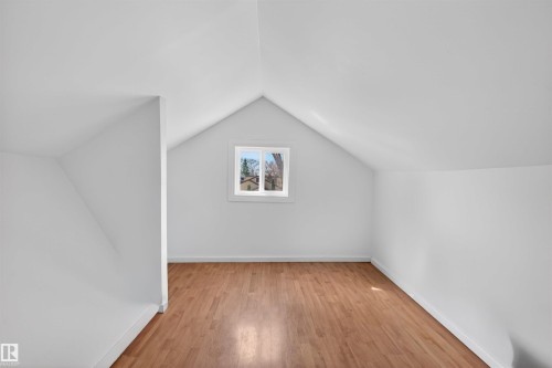 10522 79 Avenue, Edmonton, AB - Indoor Photo Showing Other Room