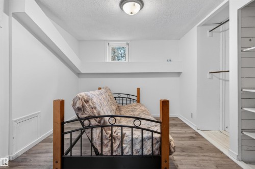 10522 79 Avenue, Edmonton, AB - Indoor Photo Showing Other Room