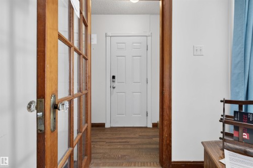 10522 79 Avenue, Edmonton, AB - Indoor Photo Showing Other Room