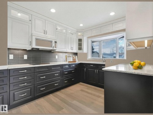 6303 92B Avenue, Edmonton, AB - Indoor Photo Showing Kitchen With Upgraded Kitchen