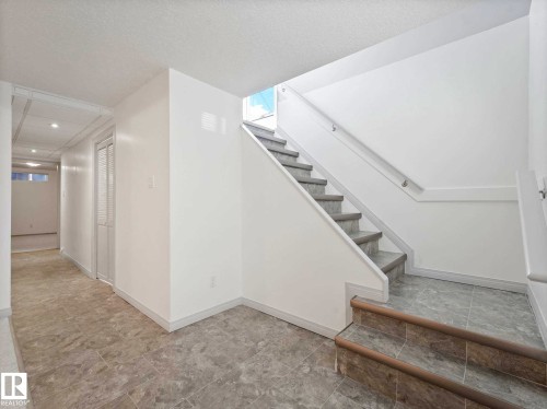 6303 92B Avenue, Edmonton, AB - Indoor Photo Showing Other Room