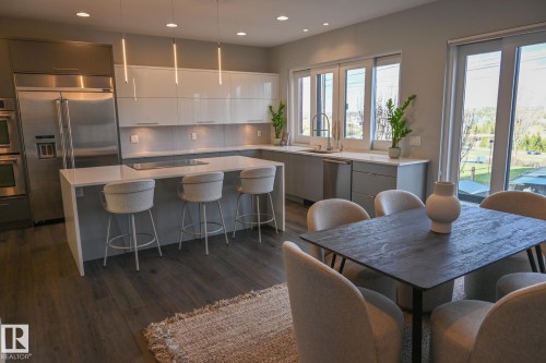 9509 99B Street, Edmonton, AB - Indoor Photo Showing Dining Room