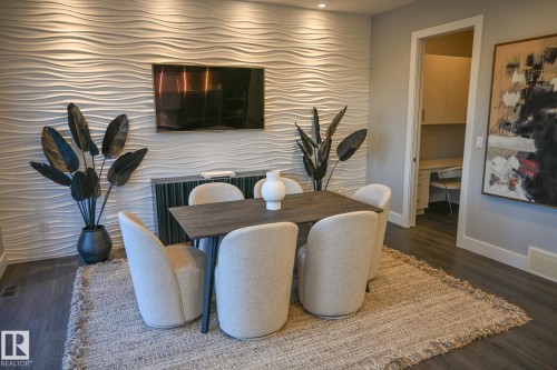 9509 99B Street, Edmonton, AB - Indoor Photo Showing Dining Room