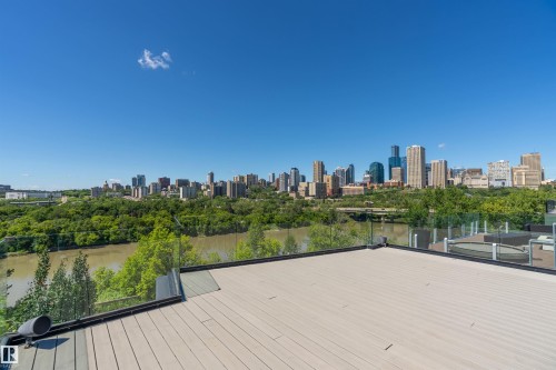 9509 99B Street, Edmonton, AB - Outdoor With View