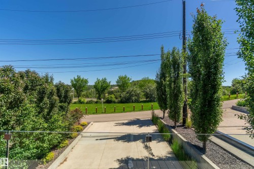 9509 99B Street, Edmonton, AB - Outdoor With View