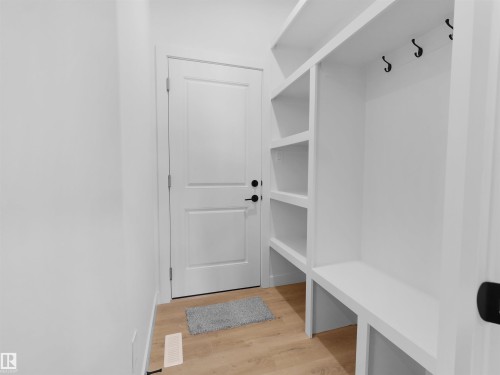 3520 45 Avenue, Beaumont, AB - Indoor