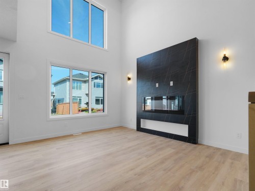 3520 45 Avenue, Beaumont, AB - Indoor Photo Showing Other Room