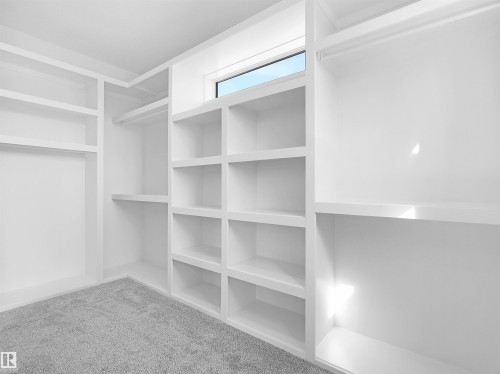 3520 45 Avenue, Beaumont, AB - Indoor With Storage
