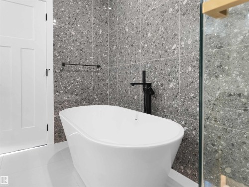 3520 45 Avenue, Beaumont, AB - Indoor Photo Showing Bathroom