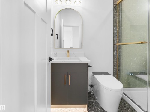 3520 45 Avenue, Beaumont, AB - Indoor Photo Showing Bathroom