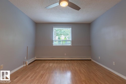 108 9010 106 Avenue, Edmonton, AB - Indoor Photo Showing Other Room
