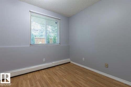 108 9010 106 Avenue, Edmonton, AB - Indoor Photo Showing Other Room