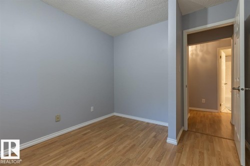 108 9010 106 Avenue, Edmonton, AB - Indoor Photo Showing Other Room
