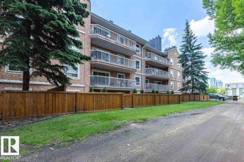 108 9010 106 Avenue, Edmonton, AB - Outdoor
