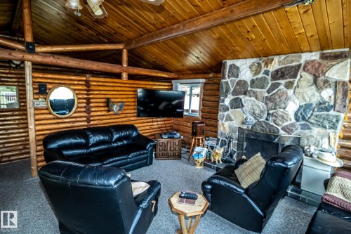 18 Horseshoe Bay Drive, Rural St. Paul County, AB - Indoor