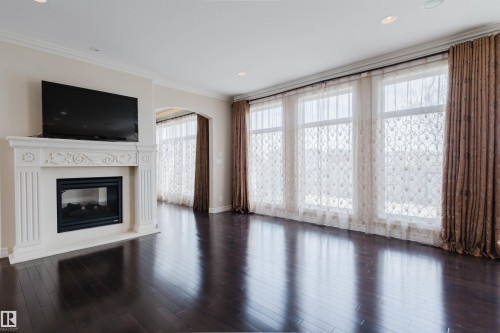 4118 Westcliff Heath, Edmonton, AB - Indoor Photo Showing Living Room With Fireplace