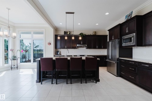 4118 Westcliff Heath, Edmonton, AB - Indoor Photo Showing Kitchen With Upgraded Kitchen