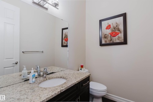 4118 Westcliff Heath, Edmonton, AB - Indoor Photo Showing Bathroom
