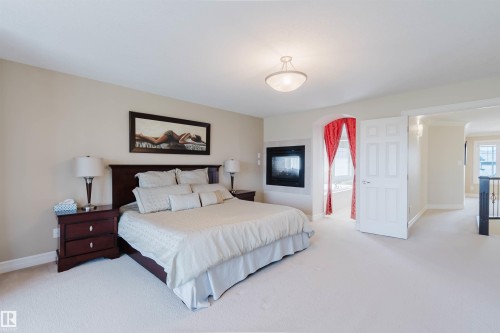 4118 Westcliff Heath, Edmonton, AB - Indoor Photo Showing Bedroom