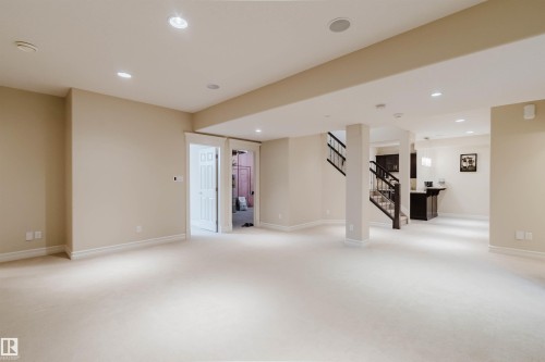 4118 Westcliff Heath, Edmonton, AB - Indoor