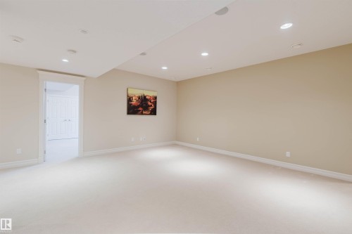4118 Westcliff Heath, Edmonton, AB - Indoor